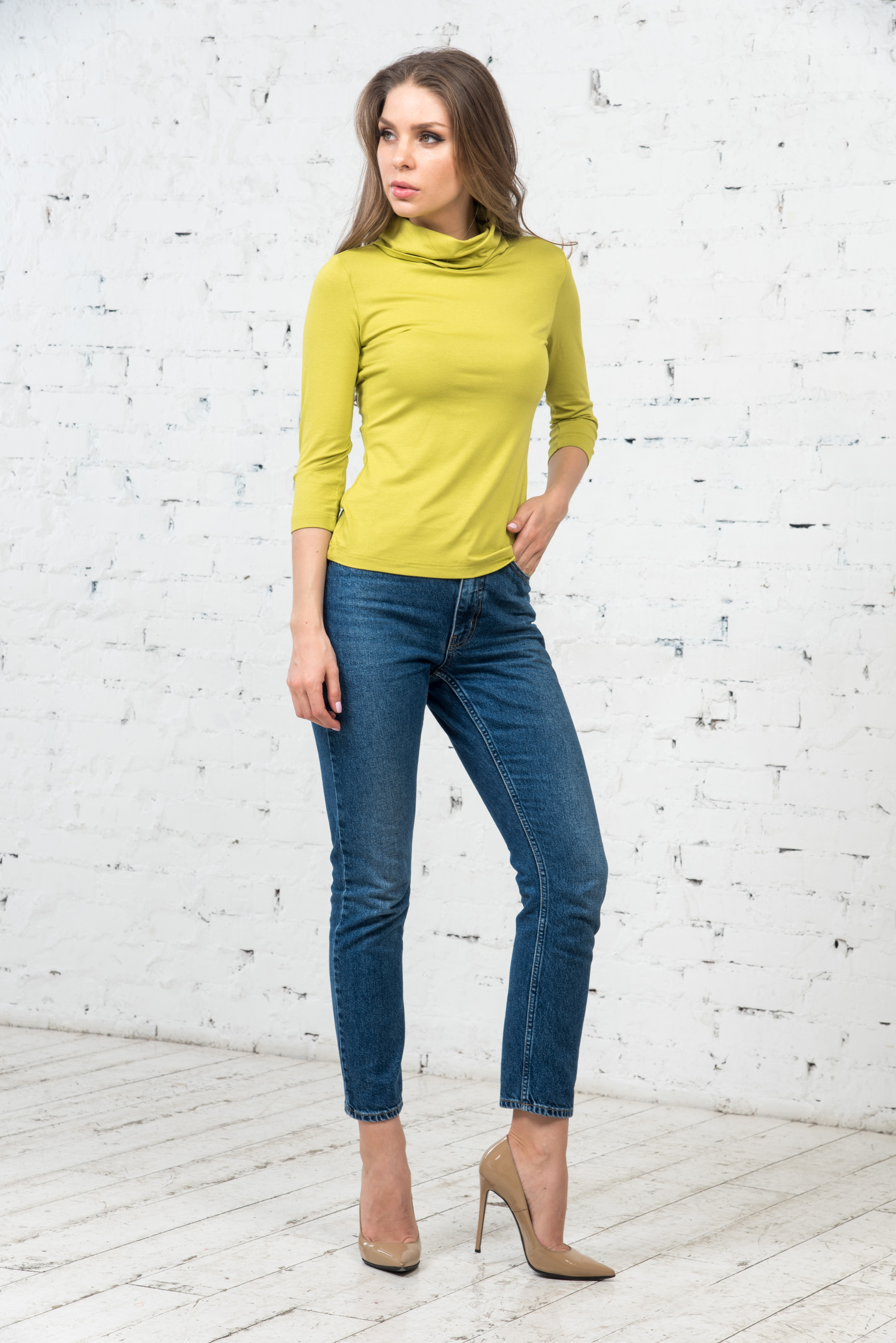 Фото товара 15055, водолазка с рукавами 3/4 и горлом 