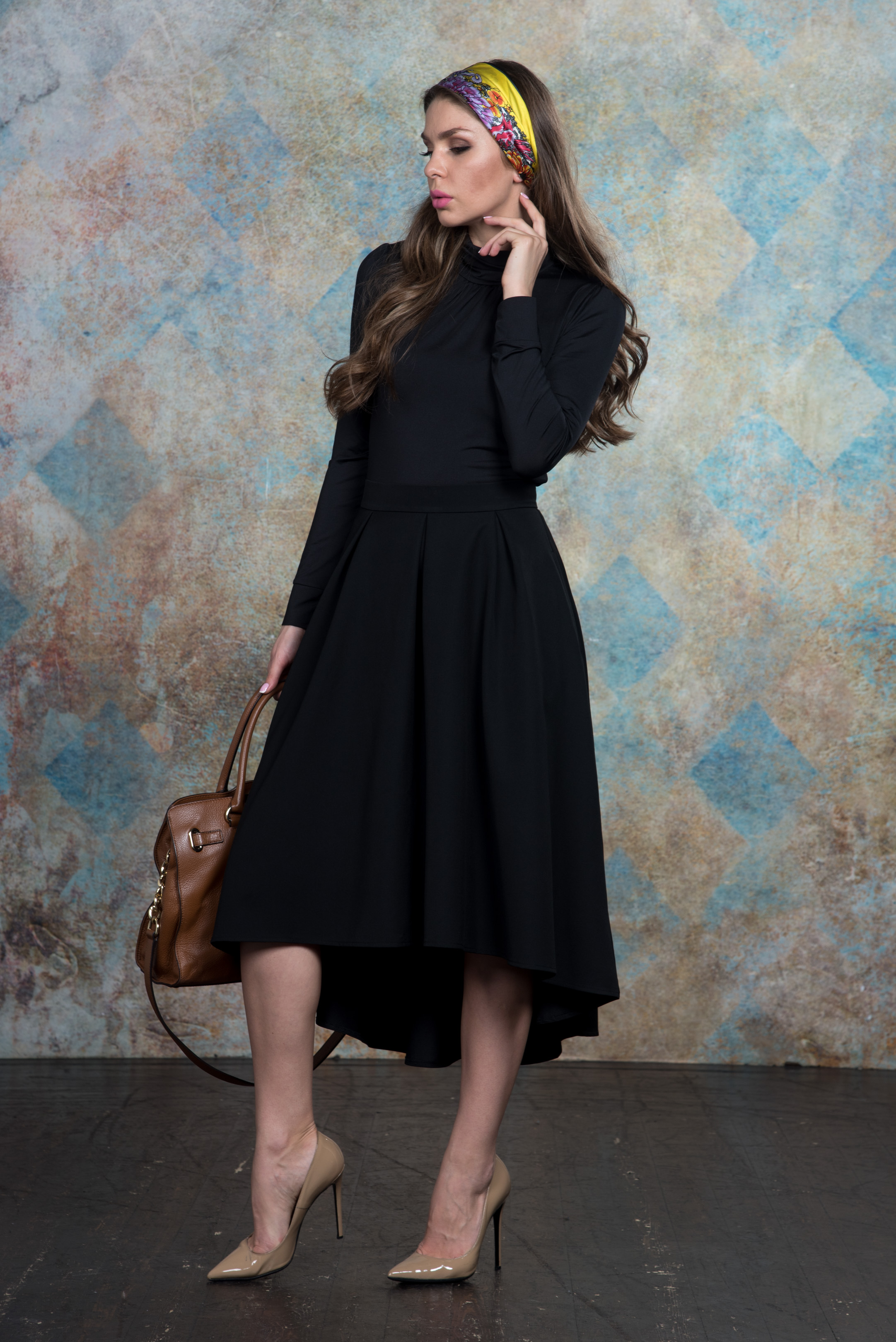 Фото товара 15068, черная юбка колокол с карманами